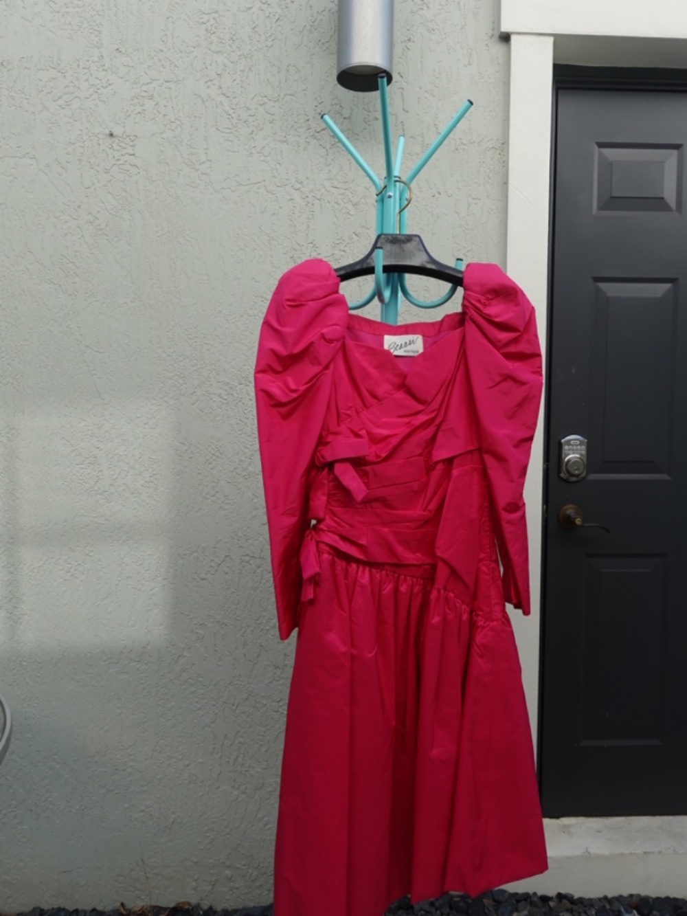 Scaasi Boutique Deep Pink evening dress size 6 - Picture 8 of 8